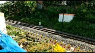 Komplikasi KAUJR(Ka ukur jalan rel)Di 2 alam yang berbeda