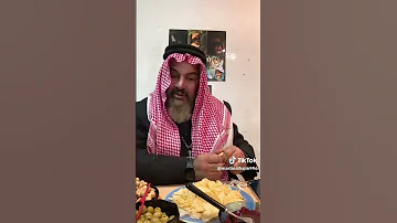 مصطفى الحجي يبابع القائد احمد الشرع 