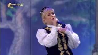 Николина Чакърдъкова  - Лудо, младо