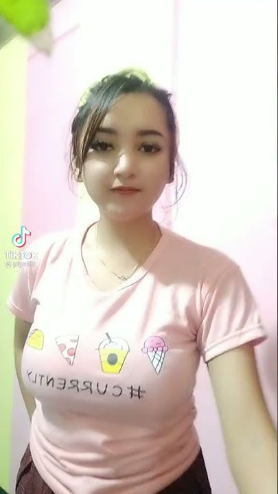 Story wa cewek cantik dan montok joget lagu tendangan bantengan viral di tik tok part 3