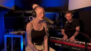 Janet Devlin - Place Called Home (Live @ HQ)