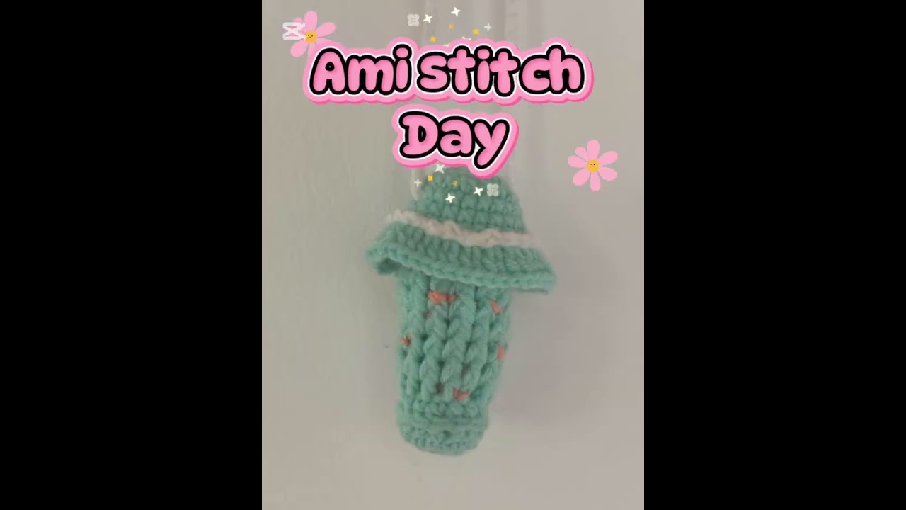 Crochet lipstick holder bag එකක් ගොතමුද.