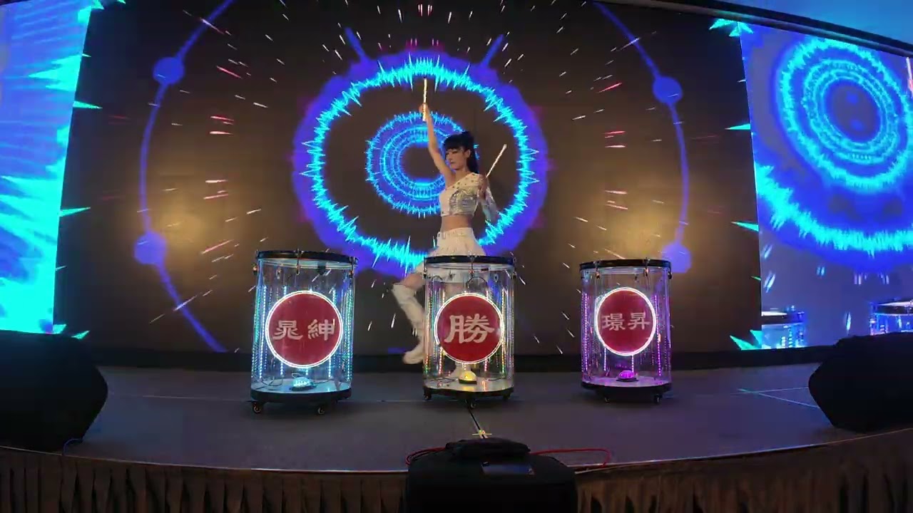 幾米娛樂炫光水鼓秀｜科技舞蹈表演