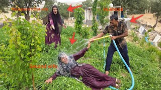 Download lagu A husband who always supports  sick first lady against  second lady and is angry with  second lady.