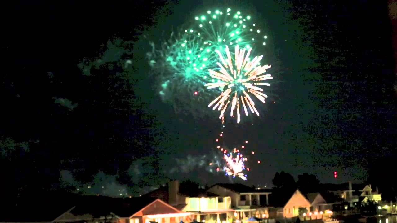 2014 4th of July Fireworks at Spring Valley Lake, CA YouTube