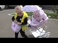 Алиса КАК МАМА гуляет на детской площадке с коляской Stroller for dolls on the Playground