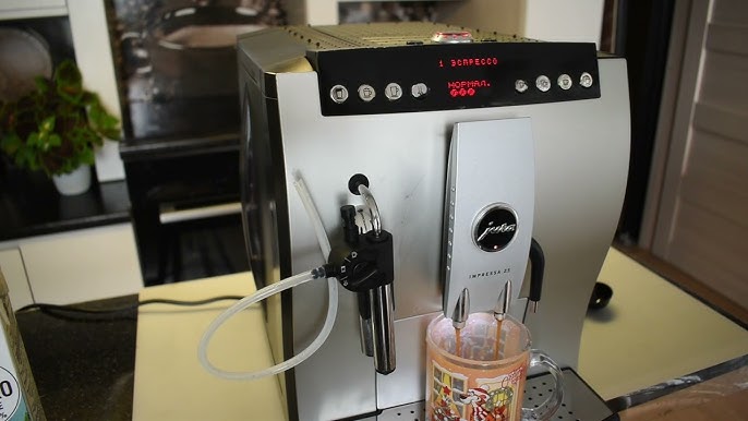 Cafetera Jura Impressa Z5 super automática plateada y negra expreso 230V