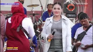 DI GRAYANG LAKA VOC.SUSY ARZETTY LIVE SHOW SEGERAN JUNTI IM HAJAT BPK SAUDI / IBU BAENAH . NMS