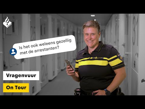 Arrestantenverzorger Leonie | Vragenvuur On Tour #15