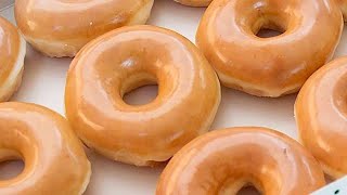 How To Make Krispy Kreme Original Glazed Donuts 🍩 | Easy Donut Recipe 2023