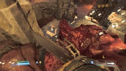 DOOM 2016 : Baron of hell chainsaw glory kill.