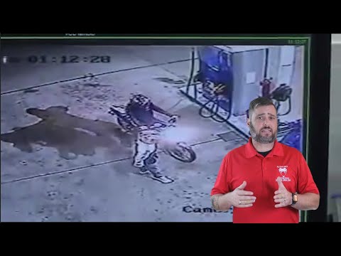 Off Duty Was On The Scene And Robbers Make A Run For It