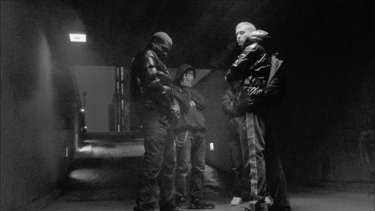 Guarda MELO — "SICKBOY" feat Le Fvbelos su YouTube Guarda MELO — "SICKBOY" feat Le Fvbelos su YouTube