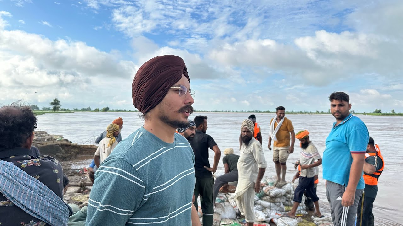 ਦਰਿਆ ਦੇ ਬੰਨ ਉਪਰੋਂ ਪਾਣੀ ਹੋਰ ਵੱਧਦਾ ਜਾ ਰਿਹਾ ਪਰ ਫੇਰ ਵੀ ਪੰਜਾਬੀ ਹਿੰਮਤ ਨਹੀਂ ਹਾਰਦੇ | #harmankhosa #punjab 