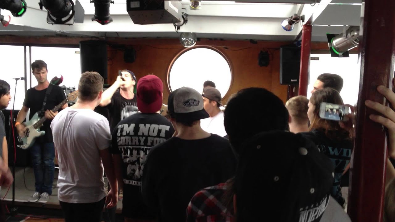 HD - In Hearts Wake - SHAPELESS live