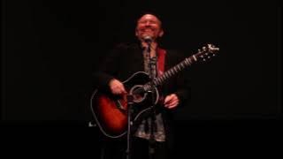 Colin Hay performs 