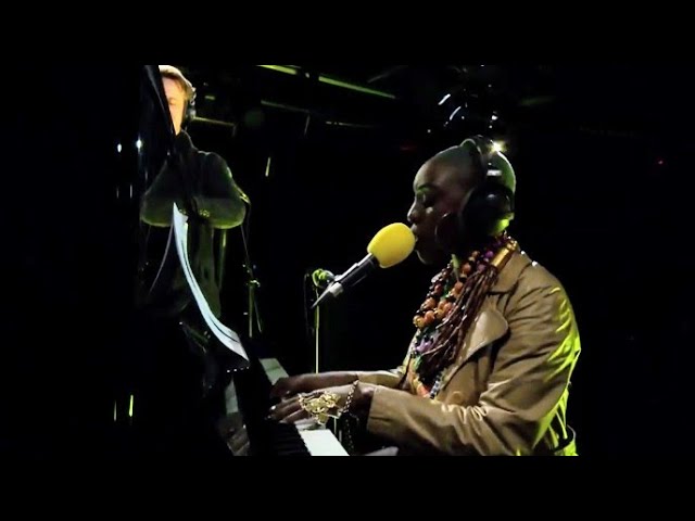 Laura Mvula - Overcome ( The Best Live Performance )