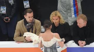 картинка: Alina Zagitova GP CoR SP Backstage // Алина Загитова Гран-При Ростелеком (Тренерский штаб)