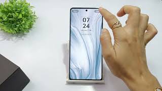 How to change lockscreen style in vivo v40 pro | vivo v40 me lockscreen clock kaise set kare screenshot 3