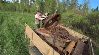 ТОННЫ ОТЛИЧНОГО МЕТАЛЛА!!! МЕТАЛЛО КОП!!! НА ТРАКТОРОЙ СТОЯНКЕ В ПОЛЕ!!!