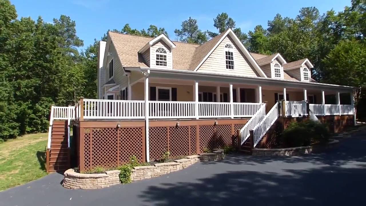 2260 Secretarys Rd Scottsville VA 24590