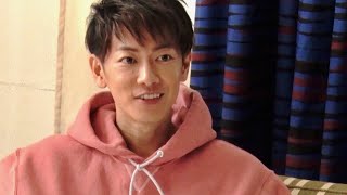 くつろぐ佐藤健が部屋着でリラックスタイム、深夜にハーゲンダッツを楽しむ時／ハーゲンダッツCMメイキング