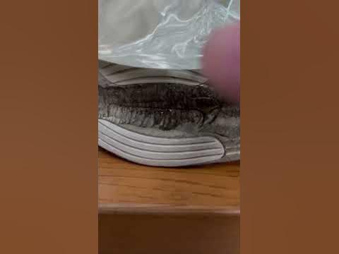 Super Glue on my Nike Vaporfly Next%2 - YouTube