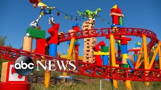 inside disneys new toy story land
