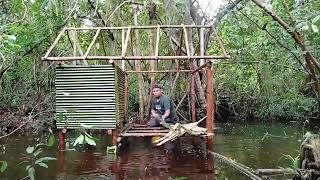 Camping hujan deras - 3 hari membangun tempat berlindung di sungai 