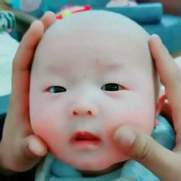 Bayi imut