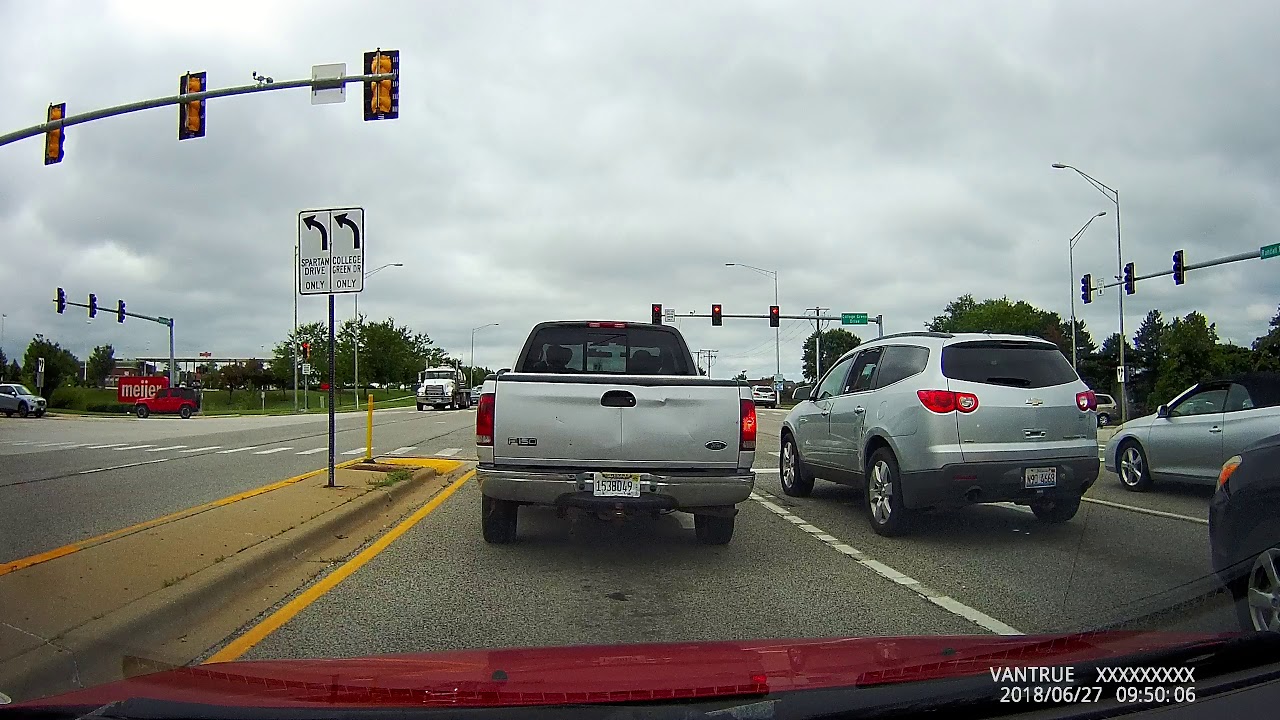 Car Runs Red Light and T-Bones Truck - YouTube