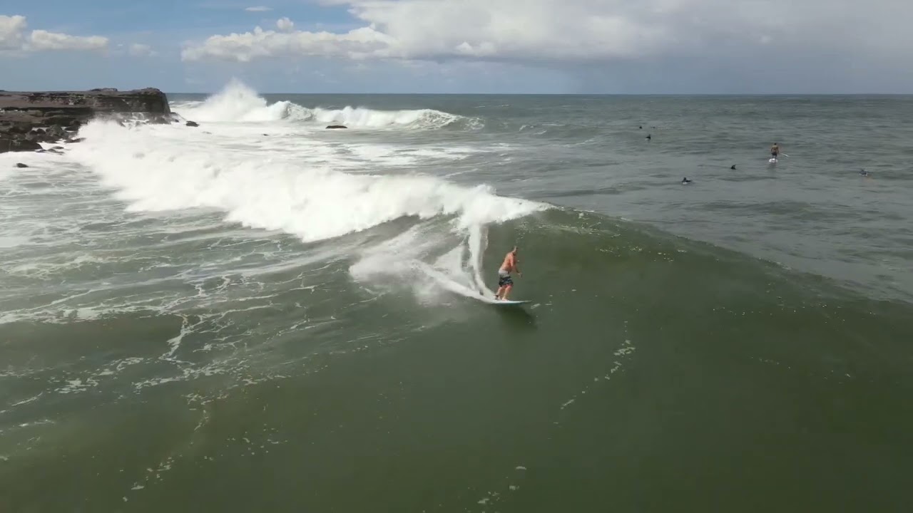 Big Al surfing Windang Island. 12.03.22