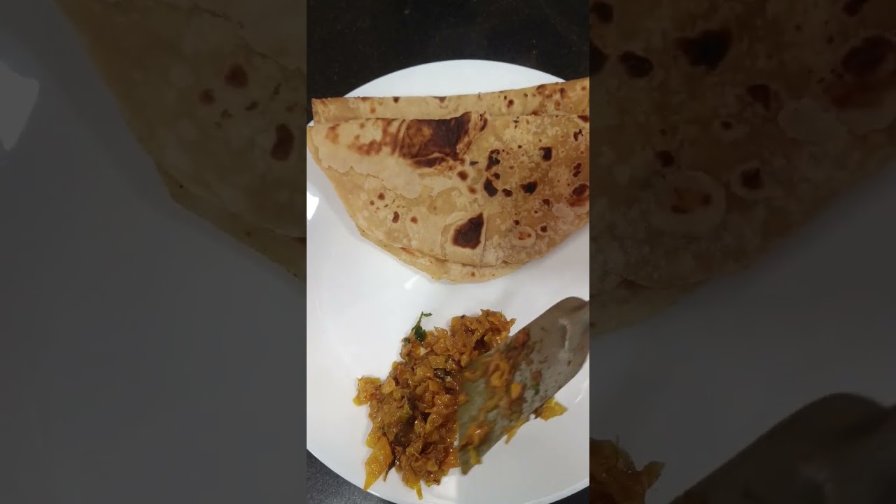 Chapati with Cabbage Curry