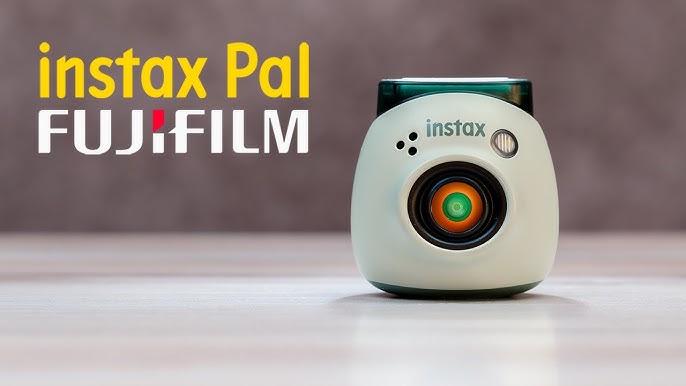 Fujifilm presenta la cámara de bolsillo INSTAX Pal con gran angular para  las fotos grupales