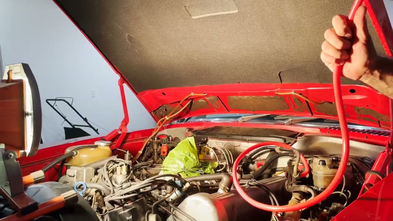 Mercedes 380SL R107 1984 года Есть ли у меня утечка вакуума и где она?