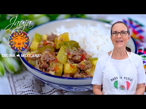 Comida Saludable. Calabacitas a la Mexicana con Carne y Arroz al Vapor