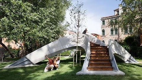 Zaha Hadid Architects unveil a 3D printed concrete bridge in Venice