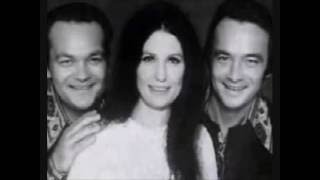 Vignette de la vidéo "Loretta Lynn - Satin Sheets"