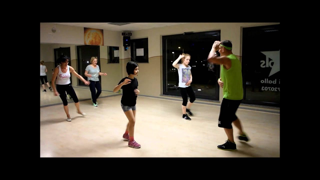 ballare zumba a casa per perdere peso ballare zumba a casa per perdere peso