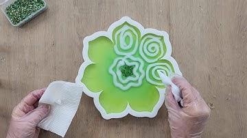 #2247 Easy 3D Resin Bloom In Shades Of Green