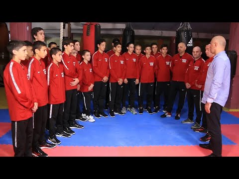 დავით წიკლაური და საქართველოს მოსწავლე მოკრივეთა ნაკრები