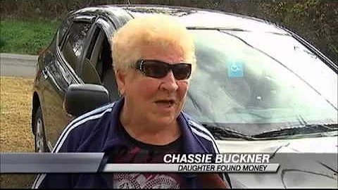 Woman Returns $13,000 in Found Cash
