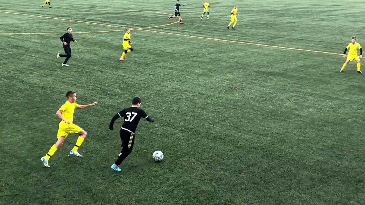 Металлист 2013- ДЮСШ 5 2010-2011 1/2 финала 2 тайм