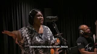 Download lagu When God walks in | Takeover Holy Spirit Medley - Minister Fatmata & Mark Madzinga lyrics