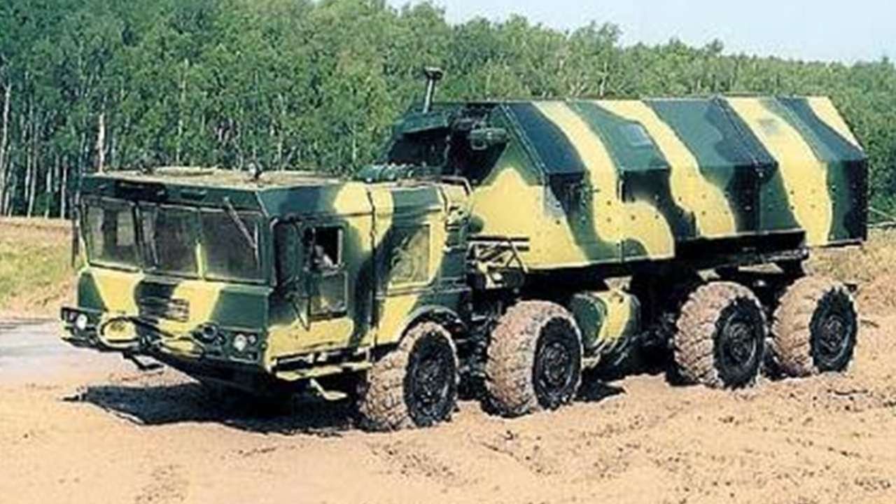 Минские тягачи. МЗКТ-7930 тягач. МЗКТ Волат 7930. Колёсное шасси МЗКТ 7930. Военный тягач МЗКТ-7930.