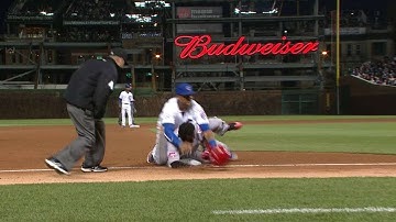 CIN@CHC: Broadcasters report Phillips exits the game