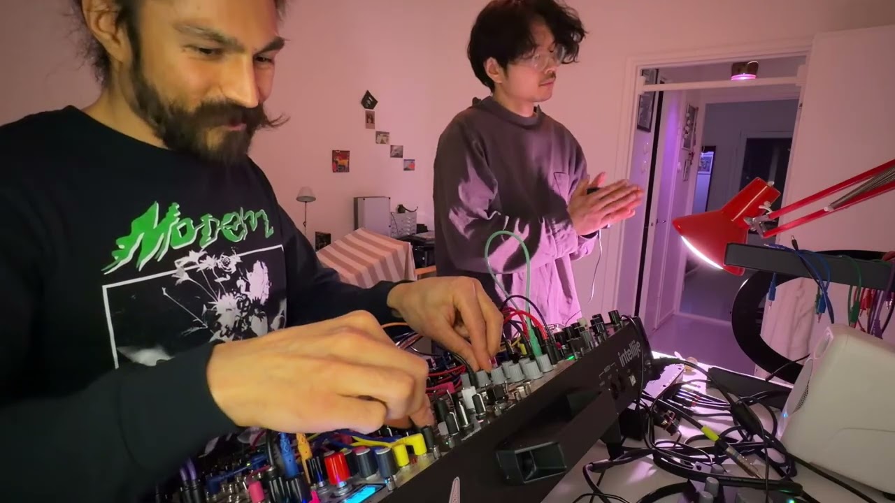 Experimental Noise Drone Techno | Soma Ether, Contact Microphone, Modular | 