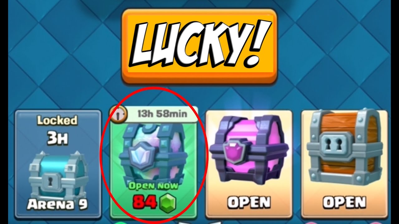 Lucky A New Legendary Chest Dropped Clash Royale Magical Giant Chest Opening Youtube