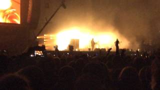 Arctic Monkeys - Do I Wanna Know? (Rock en Seine 2014)