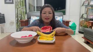 Fruit mukbang aw